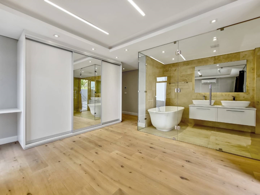 To Let 2 Bedroom Property for Rent in Vredehoek Western Cape